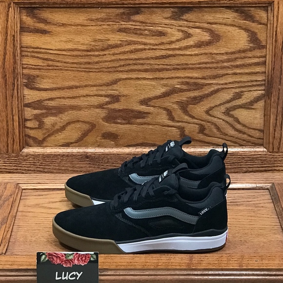 Vans UltraRange Pro Black Gum White Shoes - Picture 2 of 8